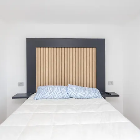 2br Rooftop Penthouse *